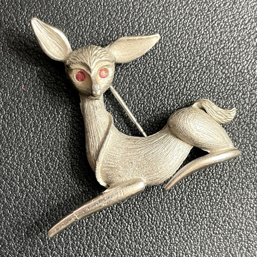 Vintage‎ Signed JJ Pewter Deer Brooch Pin w/ Rhinestone Eyes by Jonette Jewelry